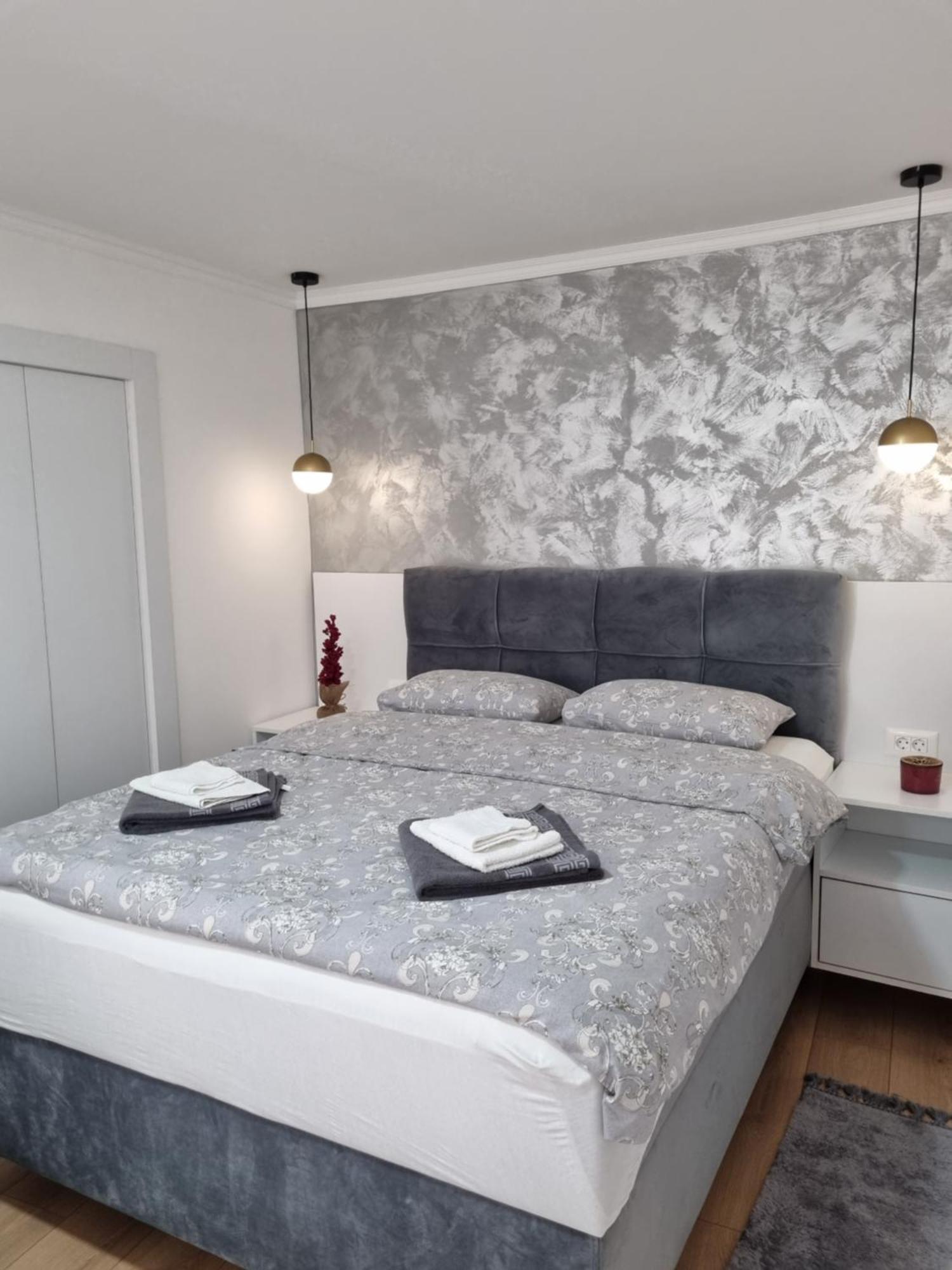 Apartments Deni Mostar Exterior photo